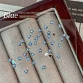 Blauwe mini klavertje vier nagel steentjes met fonkelende edelstenen van 4x4 mm - 4x4mm / Blauw