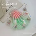 Soporte de exhibición de uñas de concha Aurora con degradado rosa y verde brillante - Base 6.7x1.1cm/Soporte 2.4x1.5cm / Concha Rosa y Verde