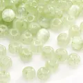 Cuentas de vidrio verde pálido con motas y textura de rayas para hacer joyas DIY - Cuentas Redondas de Textura Moteada (Estilo #40)