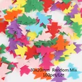 Bunte Mini-Filz-Weihnachtsbäume für DIY-Bastelarbeiten, 100er-Packung - Baum / 30x20mm (100 Stück/Packung) / Zufällige Mischfarben