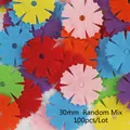 30mm bunte Filzblumen-Ausschnitte für Bastelarbeiten, 100 Stück Zufallsmischung pro Set - Blumen-Stil / 30mm (100 Stück Packung) / Zufällige Mischfarben
