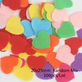 Bunte herzförmige Filzstoff-Accessoires 20x25mm Zufallsmix 100 Stück für Bastelarbeiten - Herz / 20x25mm (100 Stück/Packung) / Zufällige Mischfarben