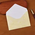 Vintage weizengelber Papierumschlag mit Marmormuster für elegante Hochzeitseinladungen - Einzelner Umschlag / 1 Stück / Weizengelb