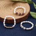 Elegantes dreiteiliges elastisches Ring-Set mit natürlichen Perlen und Edelsteinen. - Reisperle und Weißer Quarz Turmalin Kombination / 3 Stück/Packung (Größe 8 1.8cm)