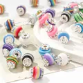 Detailopname van kleurrijke gestreepte kralen met grote gaten en strass-tussenstukken - 12mm Gestreepte Dubbele Stift