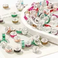 Gros plan de perles d'espacement colorées à grand trou pour bijoux DIY - Perle Tambour 6x10mm / 50 Pièces