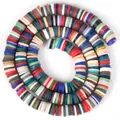 Vista macro de cuentas heishi de arcilla polimérica de colores para hacer joyas DIY - Multicolor (Estilo 1) / 6mm