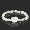 Handgefertigtes Armband aus natürlichen weißen Bergkristallperlen mit Herzanhänger - Herz / 18cm Length (4mm Faceted Beads) / Weiß Kristall