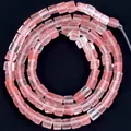 Makroansicht von 4x4mm großen rosa Natursteinperlen mit durchscheinender Textur für Schmuck - Ca. 86-92 Stück/Packung / Wassermelonenrot (Naturstein)