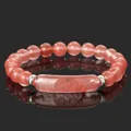 Handgefertigtes rotes Erdbeerkristall-Perlenarmband mit glattem horizontalem Steinstab - 19cm Umfang + 8mm Perlen / Wassermelonenrote Röhrenperle