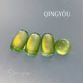Levendige groene druif cat eye nagellak met een helder glasparel glanseffect voor nagels - Groene Druif