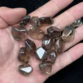 Primer plano de cuentas facetadas de cuarzo ahumado natural pulido para joyería DIY - Cuarzo Ahumado Facetado Irregular (B22) / Sin Agujero (10x22-14x30mm) / Marrón