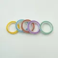 Primer plano de cinco cintas de índice transparentes de PET Macaron en tonos pastel - 0.6cm*5m (1 Rollo) / Color macarrón