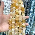 Primo piano di perle di citrino grezzo naturale irregolare per gioielli fai-da-te - Circa 10X13mm (Circa 50 Pezzi) / Citrino