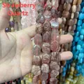 Vista macro di perle sciolte in quarzo fragola naturale sfaccettato per accessori fai da te - Quarzo rosa