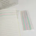 Onglets d'index fins et translucides aux couleurs pastel pour le marquage de pages. - Motif de Vagues Rose / Base Noire