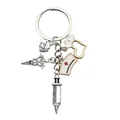 Llavero médico con dijes de jeringuilla, gorro de enfermera y caduceo sobre fondo blanco. - Estilo de Tema Médico 2 (ER382) / 8.7x3cm