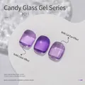 Nuancier de vernis gel violet translucide effet verre #011 avec scintillement œil de chat - Taille 11