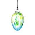 Adorno de huevo de Pascua de vidrio soplado con vibrantes remolinos verdes y azules - Droplet Ball-Green Twist