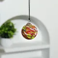 Bola de cristal de colores hecha a mano con patrón de remolino para árbol de Navidad y jardín - Bola-Rayada Rojo Amarillo