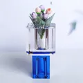 Moderne nordische quadratische Kristallvase für Schreibtischdekoration aus Glas - 10x10x18.5cm / Blau