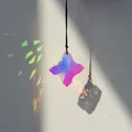 Κρυστάλλινο μενταγιόν suncatcher χρώματος AB που δημιουργεί ζωντανές αντανακλάσεις ουράνιου τόξου. - Στυλ 50 Σταυρός