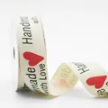 Hochwertiges 25mm Baumwollband mit 'Handmade with Love' Aufdruck und roten Herzen - Alphabet * 25MM