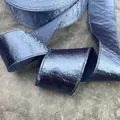 Lussuoso nastro di raso blu polvere con bordo pressato per confezioni regalo e decorazioni - 1.5CM X 10 Yard (Senza confezione in cartoncino) / Blu Polvere