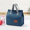 Isolierte denimblaue Lunchtasche mit Enjoy Life-Patch für Büro und die Schule - Marineblau