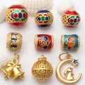 Verschiedene antike goldene Emaille-Anhänger und Perlen mit Maßen für DIY-Schmuck - Stil 1 (GF-173) / 5er-Set