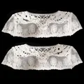 Détail macro d'un châle en dentelle brodée de soie de lait blanche à motifs floraux - Style 18 (PJ15161718)