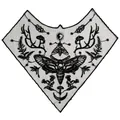 Exquisites Detail des schwarzen Gothic-Mottenspitzenkragens mit Totenkopf-Stickereimotiven - Motte (712)