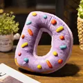 Weiches lila Plüschkissen in Donut-Buchstabe D Form mit bunten Streuseln für Kinder - Buchstabe D (Anhänger) / 10cm