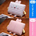 Almohada de conejo de doble cara con seda de hielo a rayas y terciopelo rosa - Estilo Conejo / Espuma Viscoelástica (25x35cm)