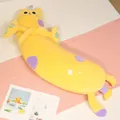 Grand oreiller long en peluche chat jaune avec taches violettes pour dormir sur le côté - L / Jaune / 130cm