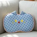 Almohada de espuma viscoelástica con forma de gato y lunares azules para oficina - 55x35cm / Azul
