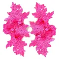 Paar lebhafte rosa 3D-bestickte florale Spitzenapplikationen zum DIY-Nähen - 1 Paar Packung / Fuchsia