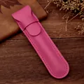 Custodia per penna in pelle PU rosa vibrante con chiusura a patta per conservare una penna - Rosa