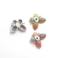 Detailansicht der Schmetterlings-Evil-Eye-Anhänger mit bunten Zirkonias für DIY. - Stil 64 (Art.-Nr. 6930) / Gold