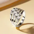 Elegante anello d'argento a più strati con cristalli trasparenti quadrati e rotondi - Taglia 5 / Anello di Zirconia a Quattro File (K Bianco)