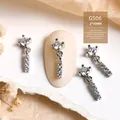 Charmes à ongles argentés étincelants avec pendentifs en zircon pour manucures, 2x11mm - Pendentif Longue Barre Argent (G506)