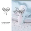 Élégant bijou d'ongles en forme de nœud argenté avec perles et zircons, 12,8x13,7mm - G57 / 12.8*13.7mm / Argent
