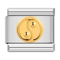 Detaillierte Makroansicht des italienischen Edelstahl-Charms mit goldenem Yin-Yang-Symbol - Yin Yang (C1107) / zweifarbig