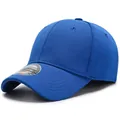 Casquette de baseball bleu royal fermée avec tissu texturé respirant et autocollant de visière. - M (56-58cm) / Bleu saphir