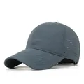 Dunkelgraue schnelltrocknende Sport-Baseballkappe mit lasergeschnittenen Belüftungslöchern - Reguläre Größe (55-59cm) / Dunkelgrau