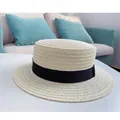 Chapeau de paille classique pour femme avec ruban noir élégant, style canotier. - M (56-58cm) / Blanc Cassé