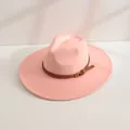 Chapeau fedora élégant en laine rose avec bande en cuir marron pour l'automne et hiver - M (56-58cm) / Rose foncé