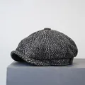 Vintage gray textured newsboy cap in classic British style for men and women - M (55-58cm) / Autumn/Winter Tweed Style / Black and White