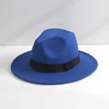 Cappello fedora classico in feltro di lana blu vivace con elegante nastro nero. - M（56-58cm） / Blu zaffiro