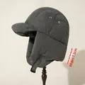 Lichte grijze puffer-bombermuts met 7,5 cm verbrede oorkleppen voor winterwarmte. - One Size (Hoofd 55-60cm) / Verbreed (7.5cm) / Morandi Grijs